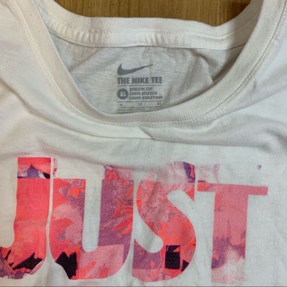 Just Do It Nike Girl's XL Top with Pink Writing - Picture 2 of 3